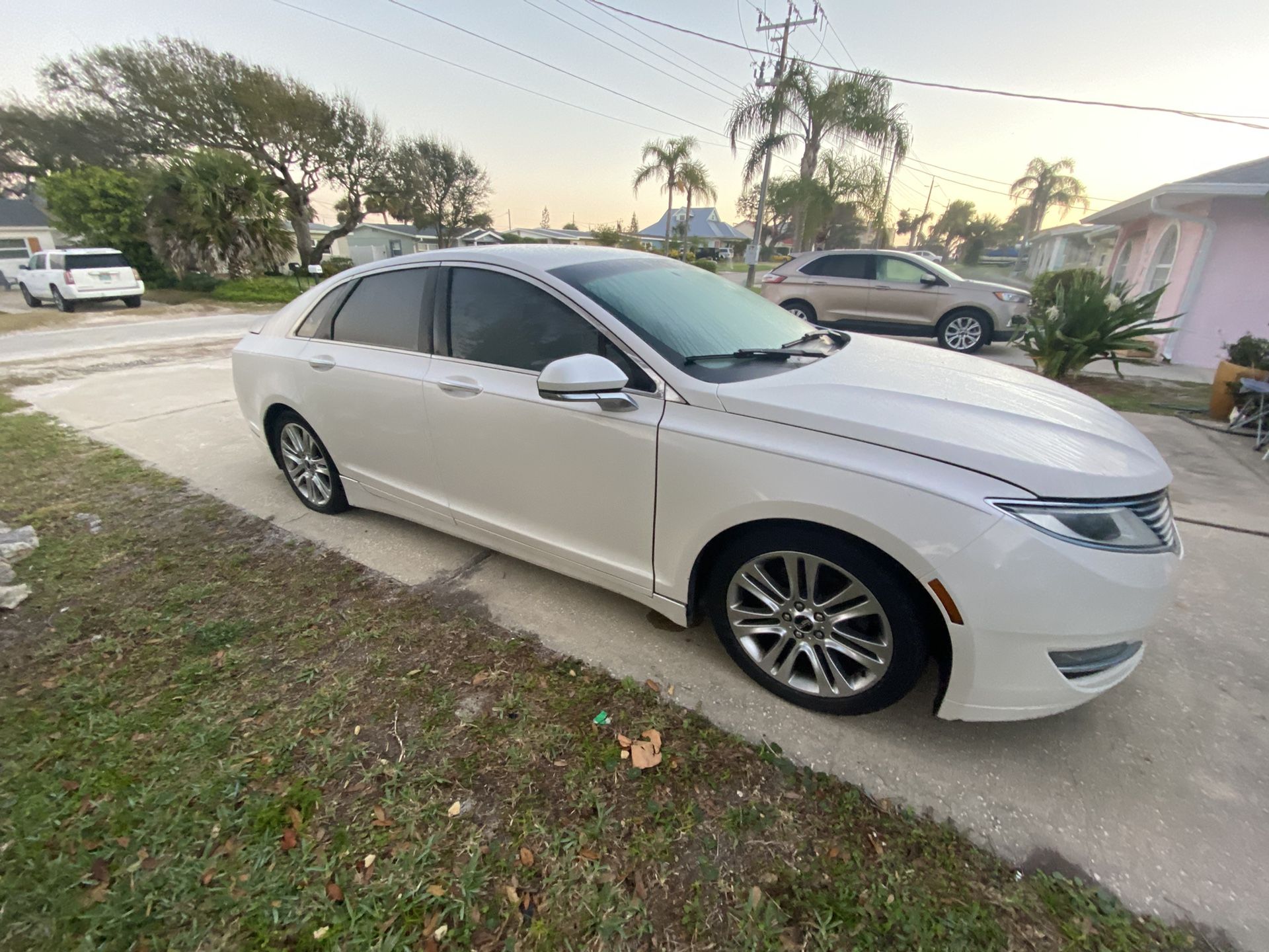 2014 Lincoln MKZ