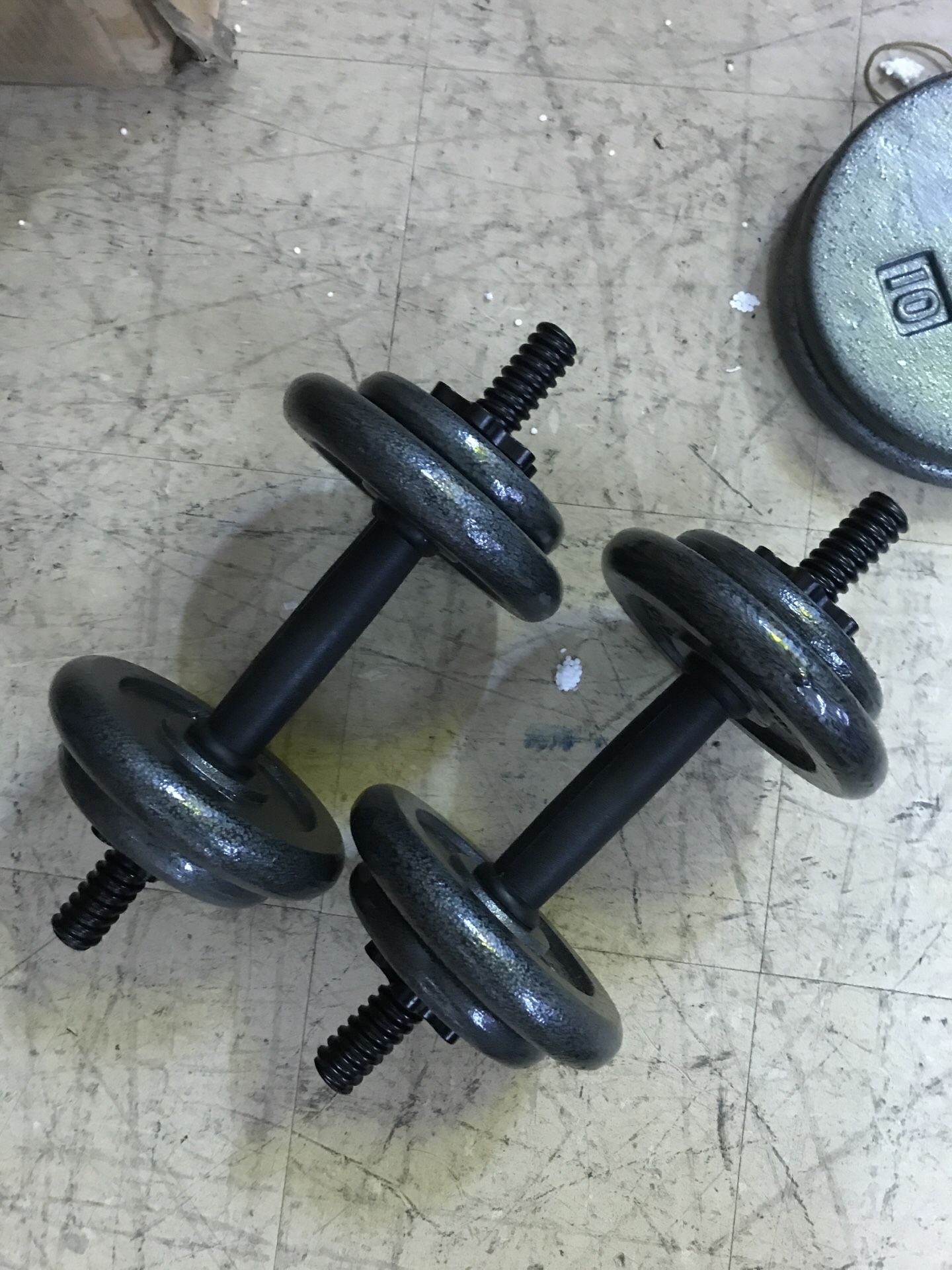 Brand New Dumbbell Set 2x17 lbs