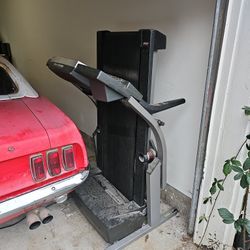Treadmill FOR SALE