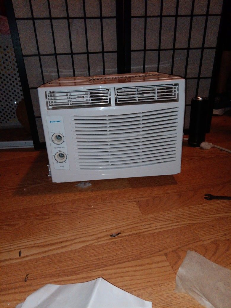 AC Window Unit for Sale in San Antonio, TX OfferUp