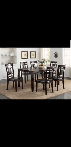 New 7pc. Dining table set