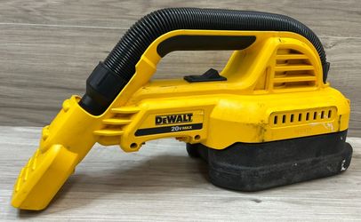 DeWalt DCV517 20V MAX 1/2 Gallon Cordless Wet Dry Portable Vacuum (PO1026367)
