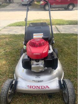 Lawnmower Honda. T BLADE 21”