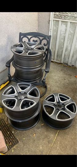 Jeep wrangler OEM rims (including 5th spare rim)