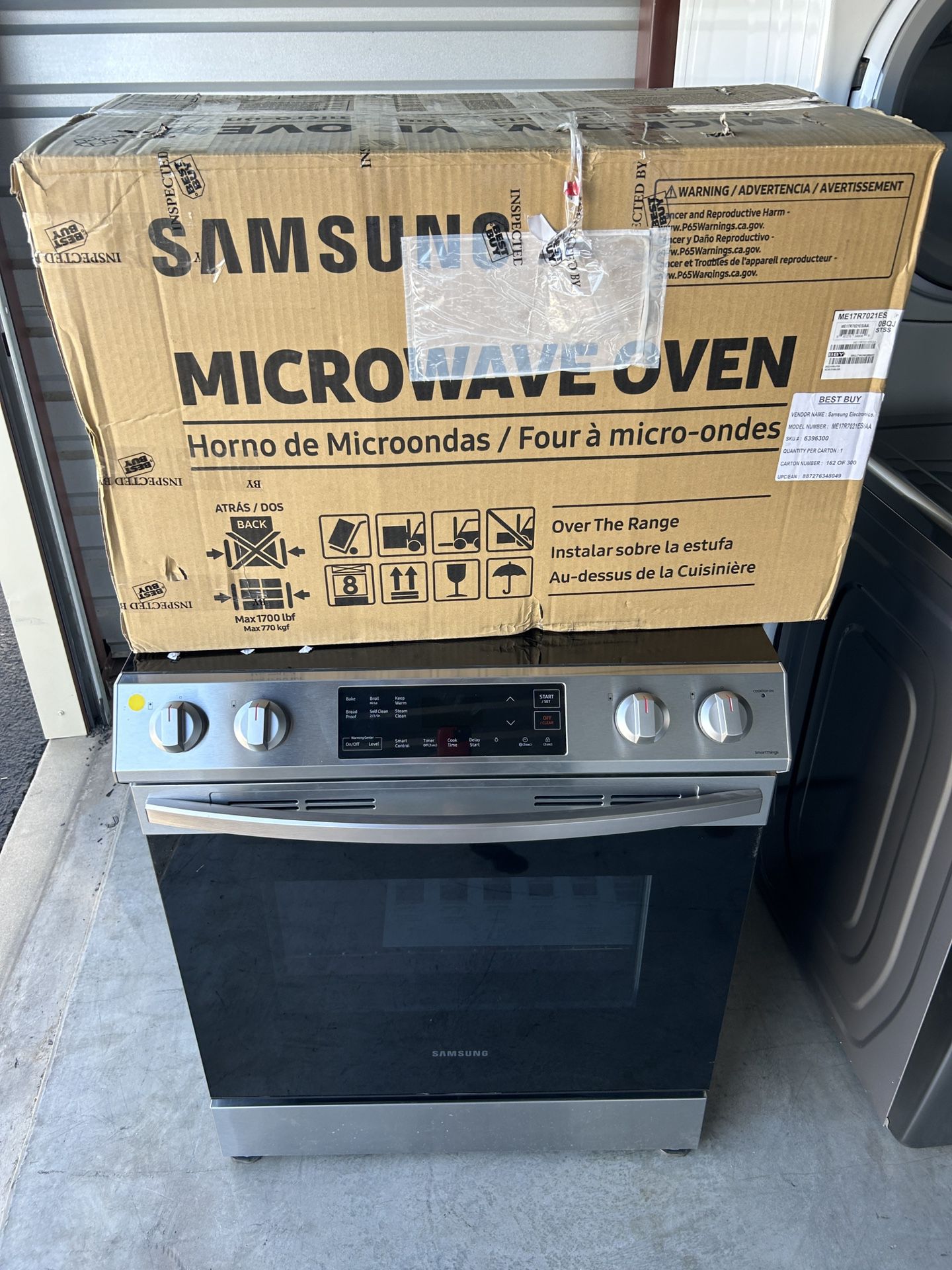 Samsung Stove And Microwave Stainless New
