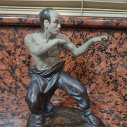 Shiwan Series-Shaolin Monk in Fighting Position.