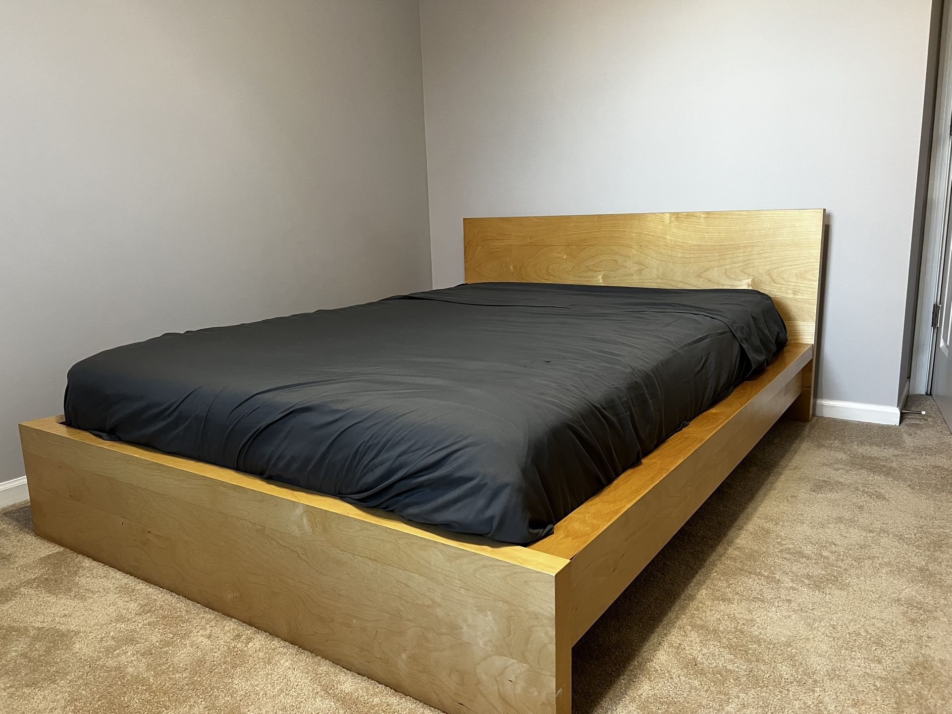 Full/Queen Bed frame and mattress