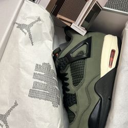 Jordan 4 Undefeated Size 11