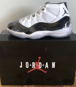 Brand new never worn fresh out the box. Don’t need them. Let me know with offer willing to negotiate!