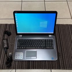 Dell Inspiron 17R 8 GB Ram 225 SSD Windows 10 Pro