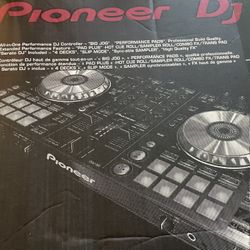DJ Turn tables