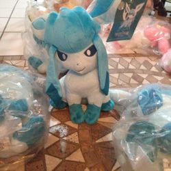 Brand New Pokemon 16 Inch Glaceon Plush