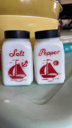 1930s McKee Milk Glass Red Sailboat Roman Arch Salt & Pepper Shaker Set