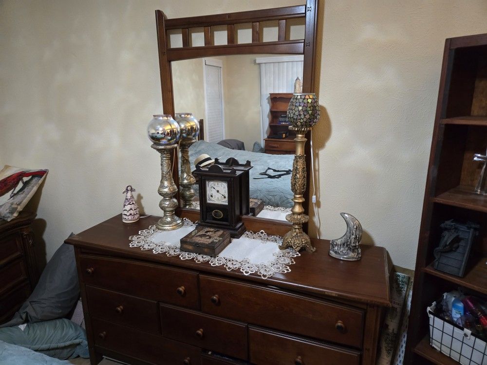 Dresser And End Table