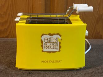 Nostalgia Grilled Cheese Toaster – Yellow, Complete with Baskets