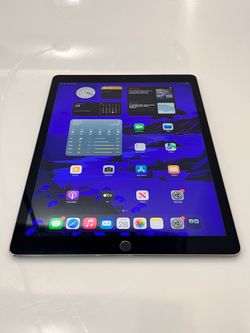 Apple iPad Pro Black A1584 128GB iPadOS 16 Silver 12.9” - $149
