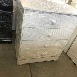 4 Pc Drawer Chest