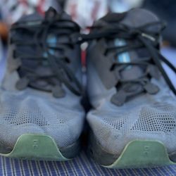 On Cloud Stratus 3 size 10.5