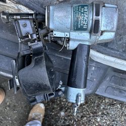 Hitachi Roofing Gun