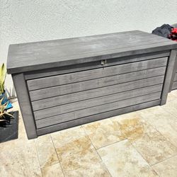 Pool - Patio Furniture