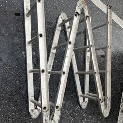 Foldable 12’ Ladder 