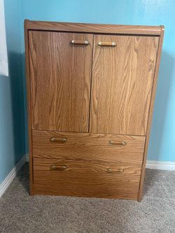 Dresser and night stand set