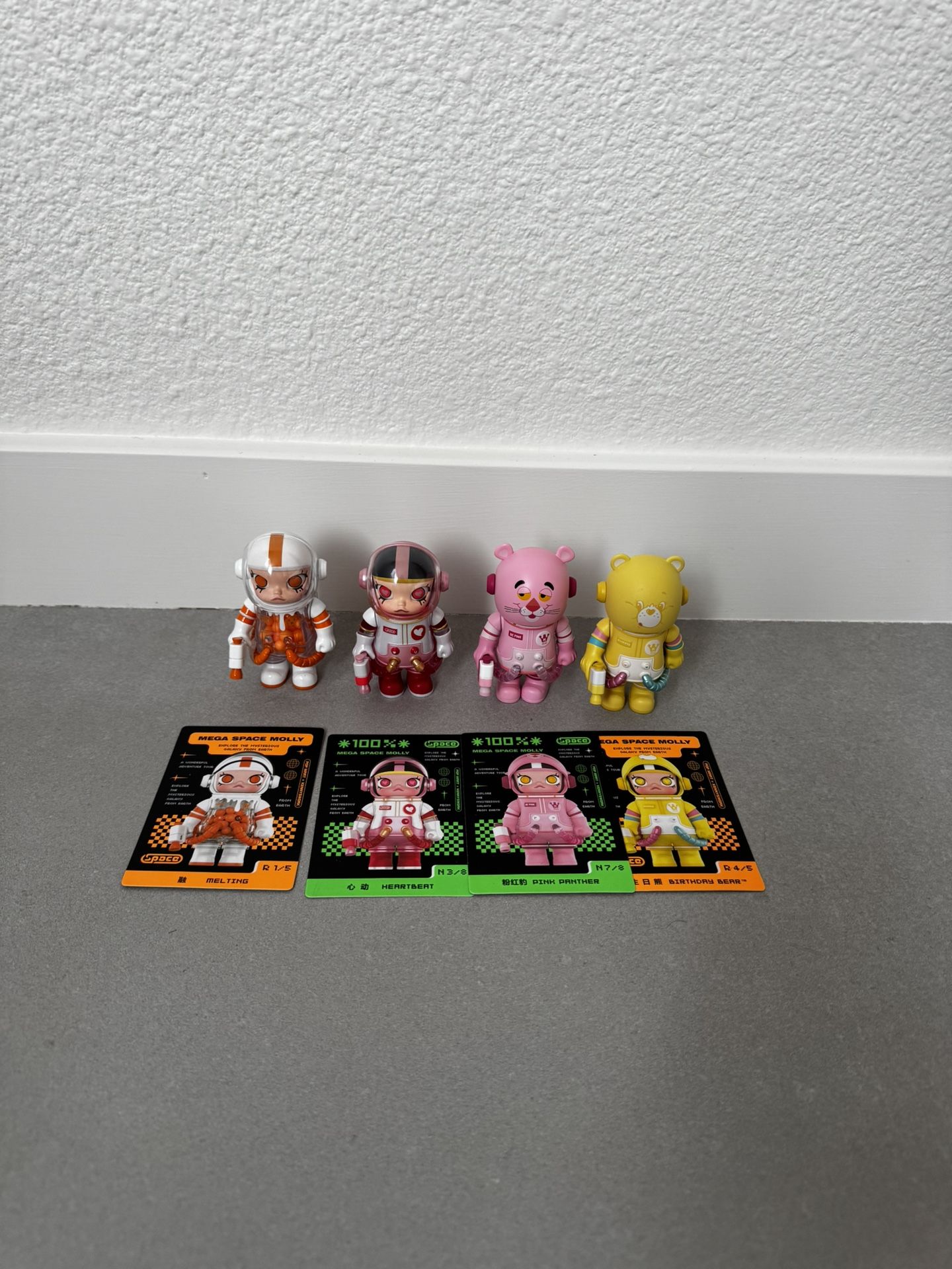 4 Pop Mart Space Molly Figures