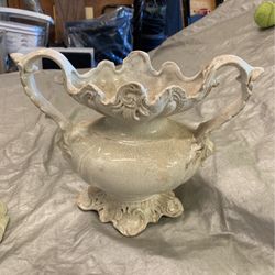 Miscellaneous Resin/Ceramic/Pottery - Used 