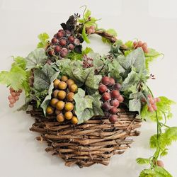 Vintage Handcrafted Grapevine Wreath Wall Display 16”c12”