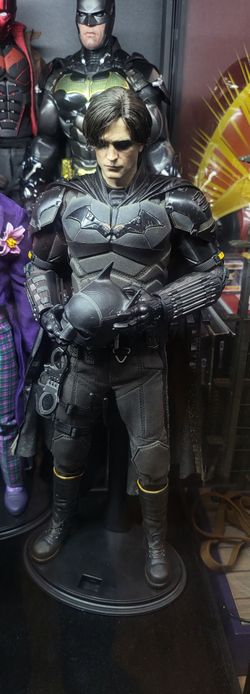 Hot Toys The Batman Figure Deluxe