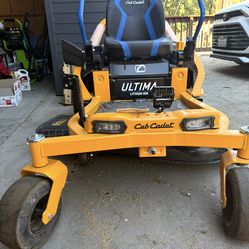 Cub Cadet ZT1 42E Ultima zero turn mower 56 Volt