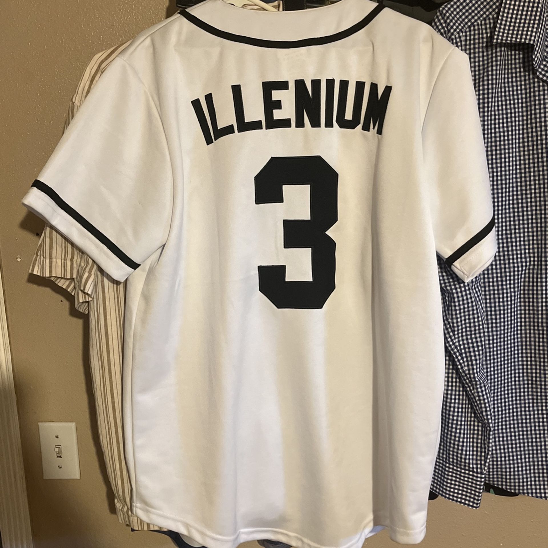 ILLENIUM LTD COUPLE JERSEYS for Sale in Arcola, TX - OfferUp