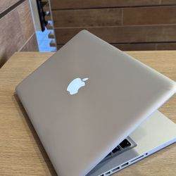 Apple MacBook Pro 13” i5/8GB/256GB SSD $140 