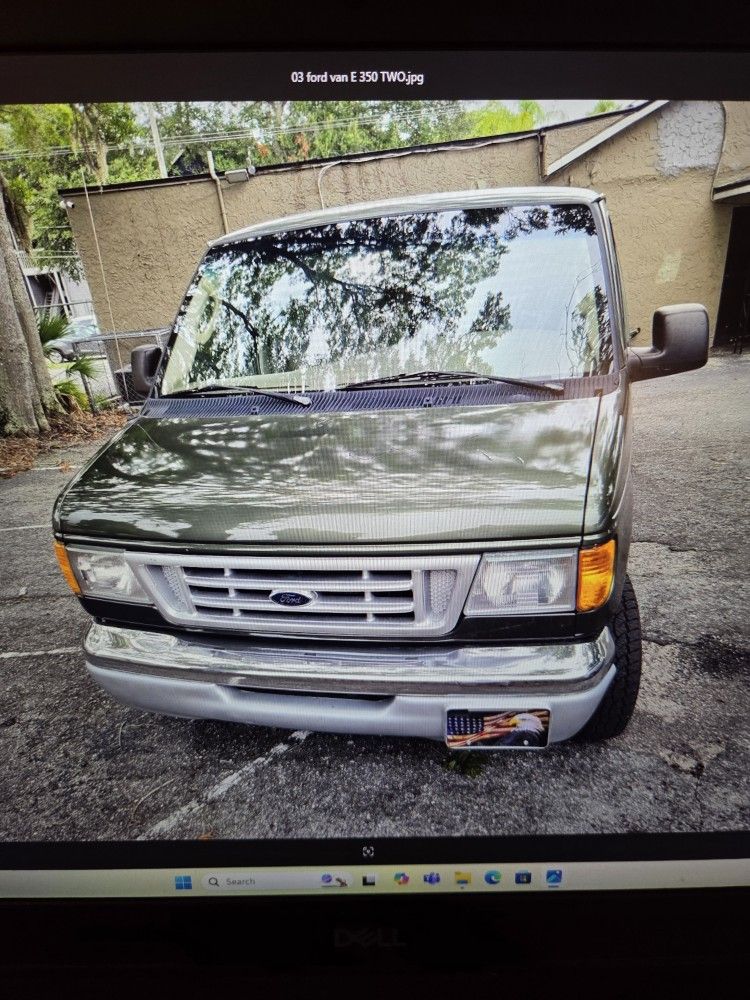2003 Ford Econoline