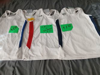 New Clothes...very Low Prices...$1..$2..$3..in The Pics Say The Price And Sizes..