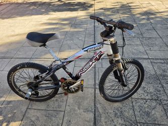 Instinct next BMX Bike