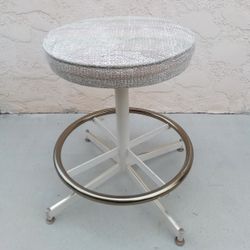 Beautiful Counter Height 360° Swivel Bar Stool with Heavy Duty Strong & Sturdy Metal Base, Footrest, and Tweed Fabric Seat - Clean & in Good Condition