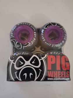 PIG SKATEBOARD CO.THE STREET CRUISER ll LOGO 51MM SKATEBOARD WHEELS