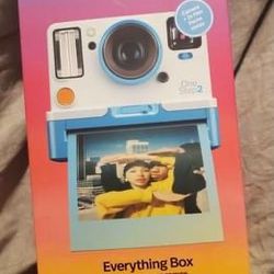 Polaroid Originals 4937 Everything Box - Onestep 2 VF Summer Blue Camera and Film Bundles 