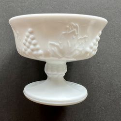 Vintage White Milk Glass Harvest Grape Parfait/Fruit Bowl