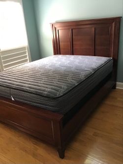 Hybrid Queen & King Mattresses Blowout Sale $10 Down