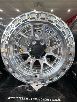 17x9 commando lock off road machine with clear coat 6x139.7     0 offset