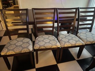 Free Dining set
