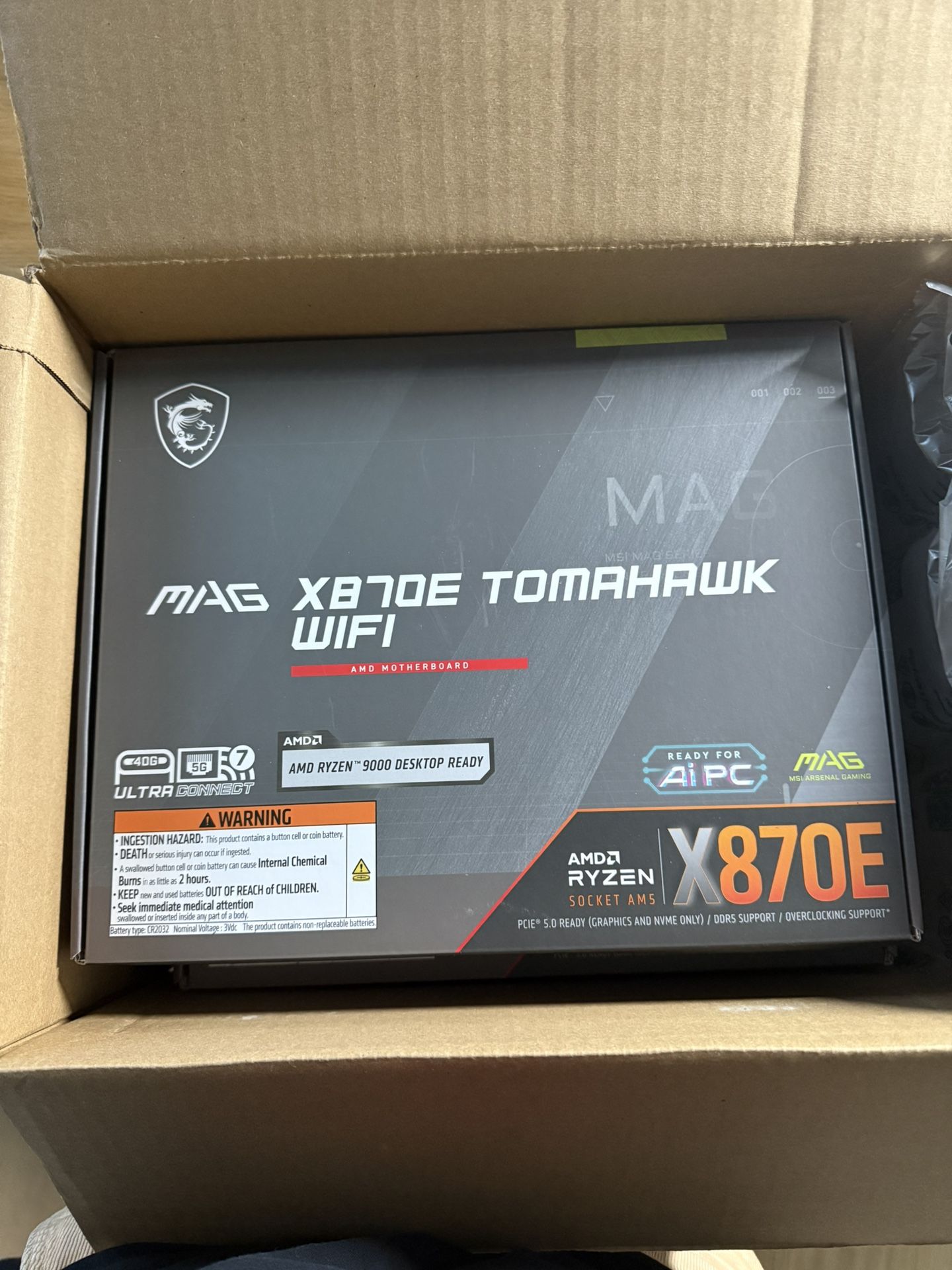 MSI MAG MAG X870E TOMAHAWK WIFI AM5 AMD X870E SATA 6Gb/s M.2 DDR5 Wi-Fi 7 5G LAN