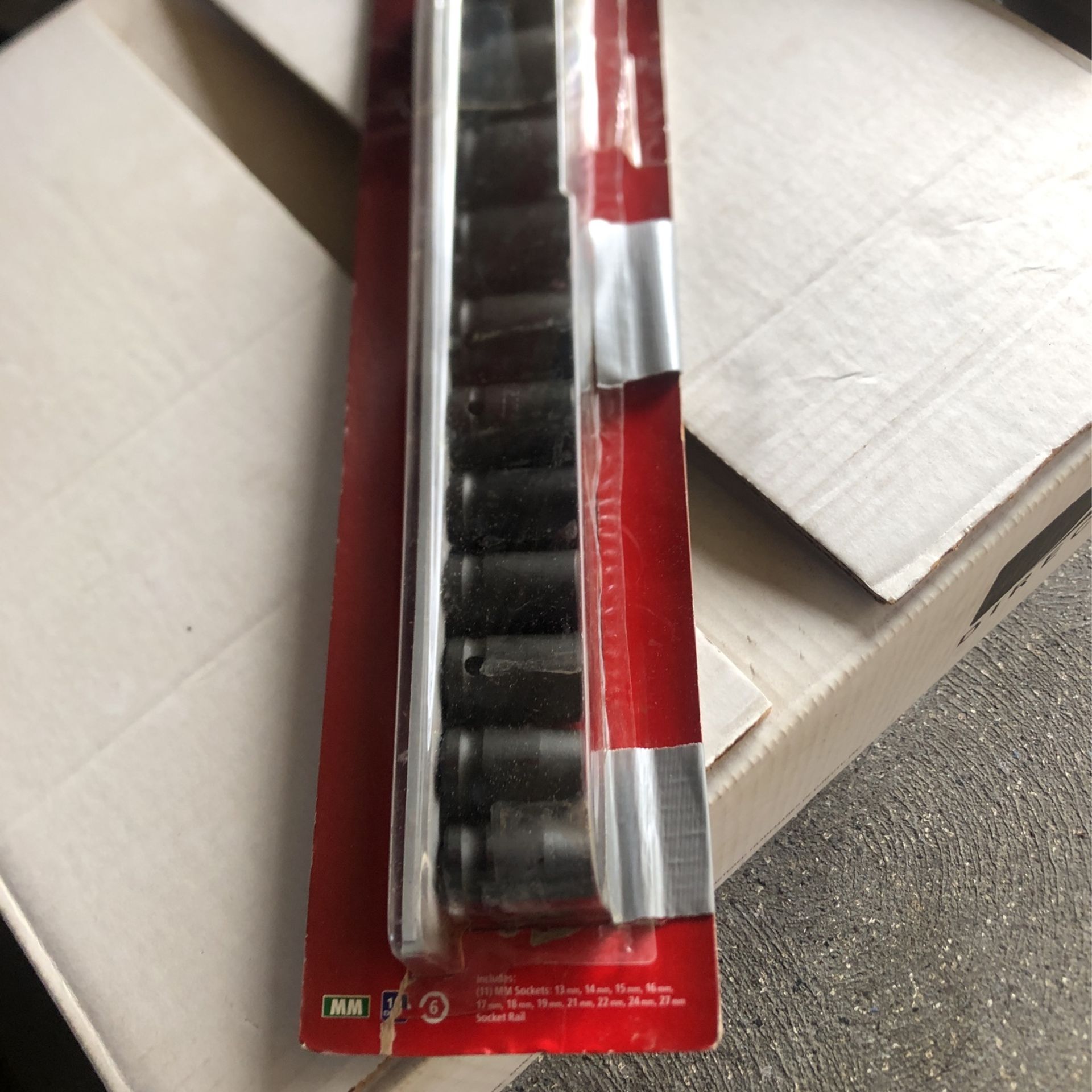 DHUSKY 11pcs IMPACT SOCKET SET