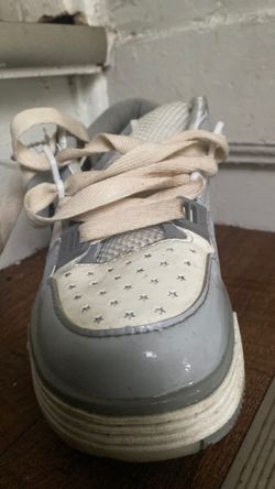 600