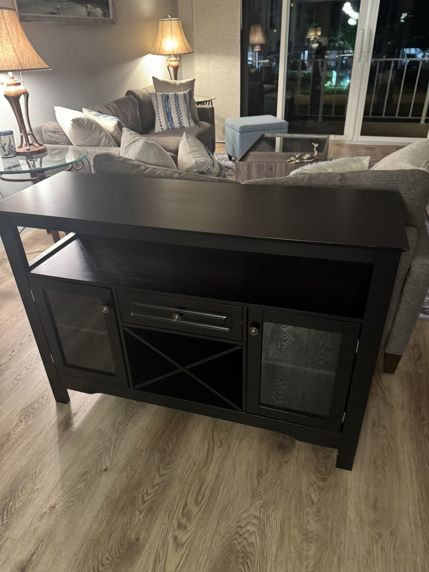 Liquor Cabinet, Tv Stand Or Credenza/ Buffet Table Gaming
