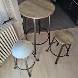 Bar table with stools for sale