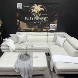 Sectional/couch/sofa,108x80, color: white, material, blended leather,delivery Available 🚚