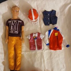 2007 Ken With Clothes